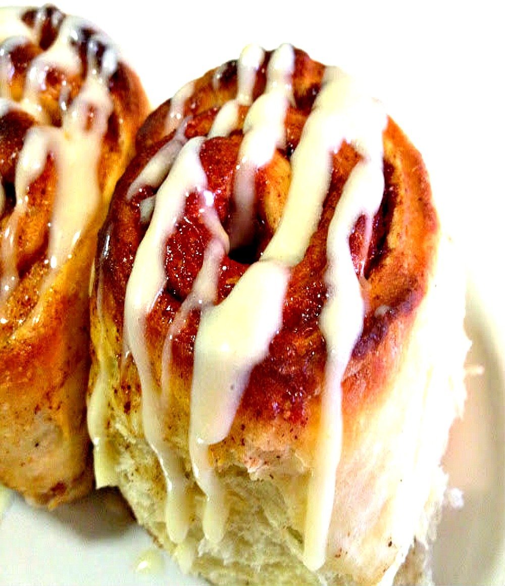 cinnamon-rolls-with-lemon-orange-glaze