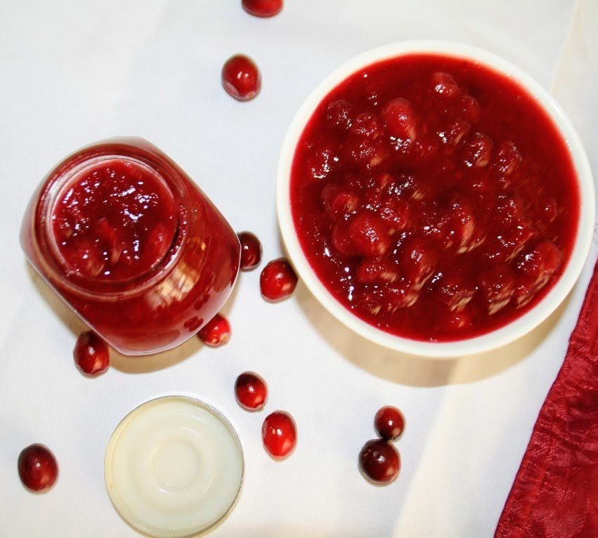 Well it’s that time of the year again when we all look for a good cranberry sauce recipe. But I was looking for an extra bite